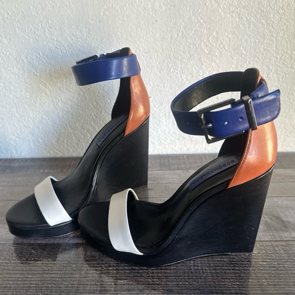 BCBGMAXAZRIA Sandals with Wedge Heels